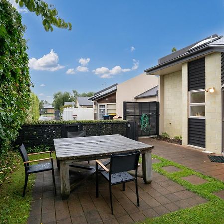 Sunny, Quiet, 2-Bedroom Unit In Fabulous Location! Cambridge Exteriör bild
