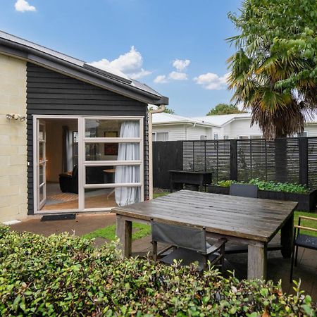 Sunny, Quiet, 2-Bedroom Unit In Fabulous Location! Cambridge Exteriör bild
