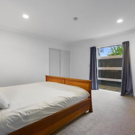 Sunny, Quiet, 2-Bedroom Unit In Fabulous Location! Cambridge Exteriör bild