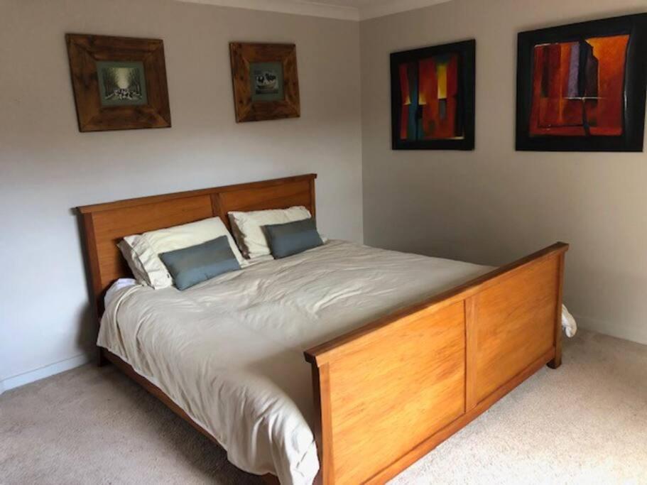 Sunny, Quiet, 2-Bedroom Unit In Fabulous Location! Cambridge Exteriör bild